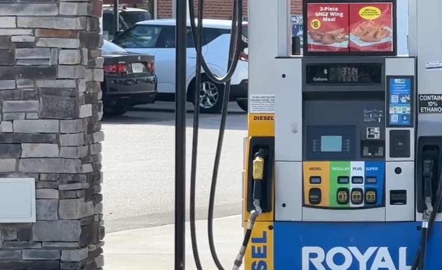 Ese establecimiento se encuentra en la calle Monroe en Baltimore.