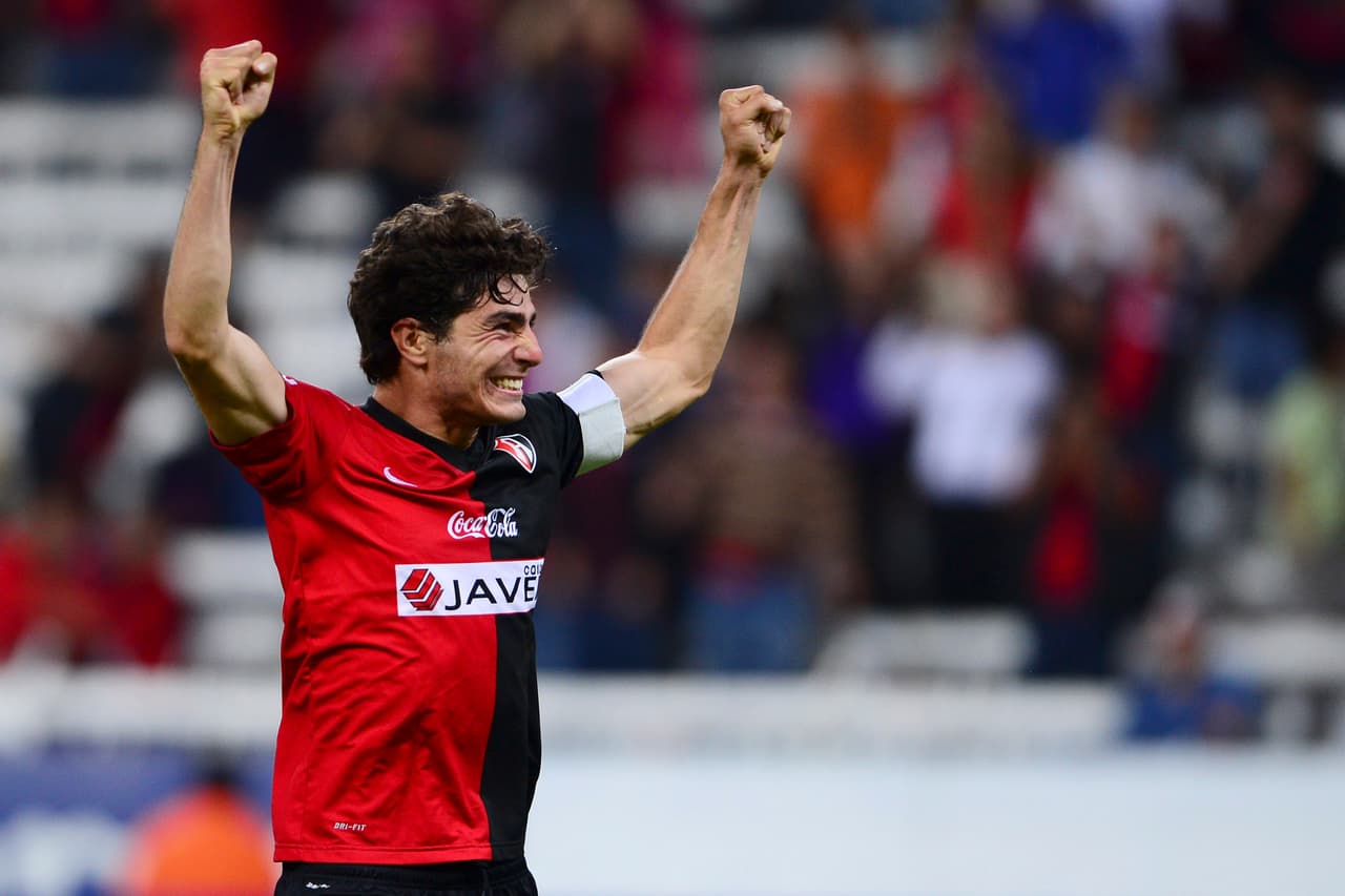 Surgió de la cantera del Atlas y fue campeón mundial con México en categoría Sub-17.