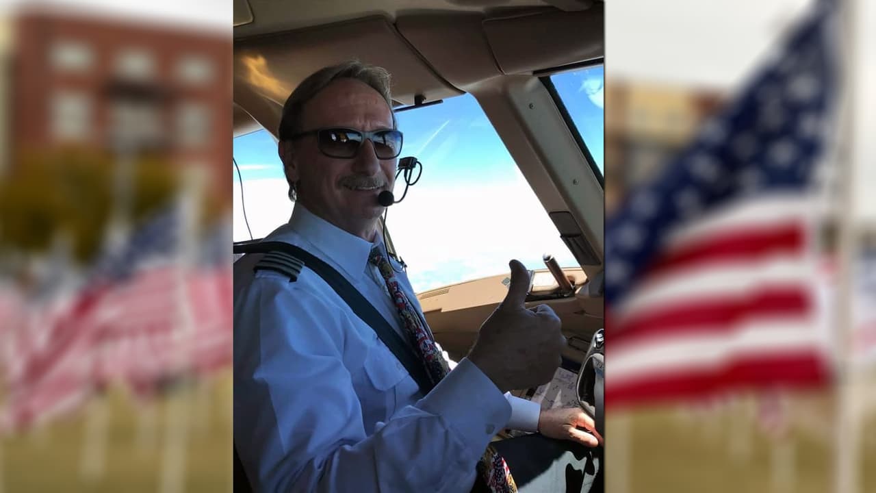 Terry Barker era un veterano piloto del ejército de los Estados Unidos y voló helicópteros durante su servicio, además trabajó para American Airlines durante 36 años.