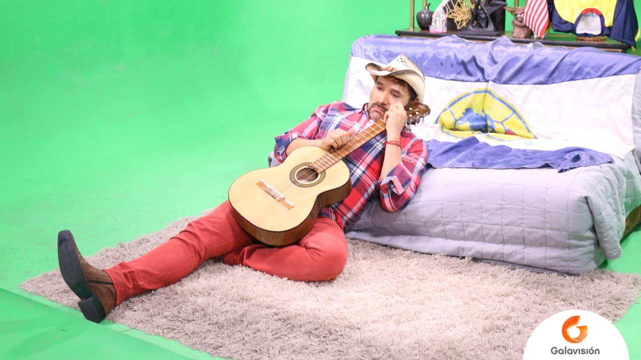 En el episodio 17 de Los Cousins el primo Luis sufre por el rechazo de las mujeres.
<br>