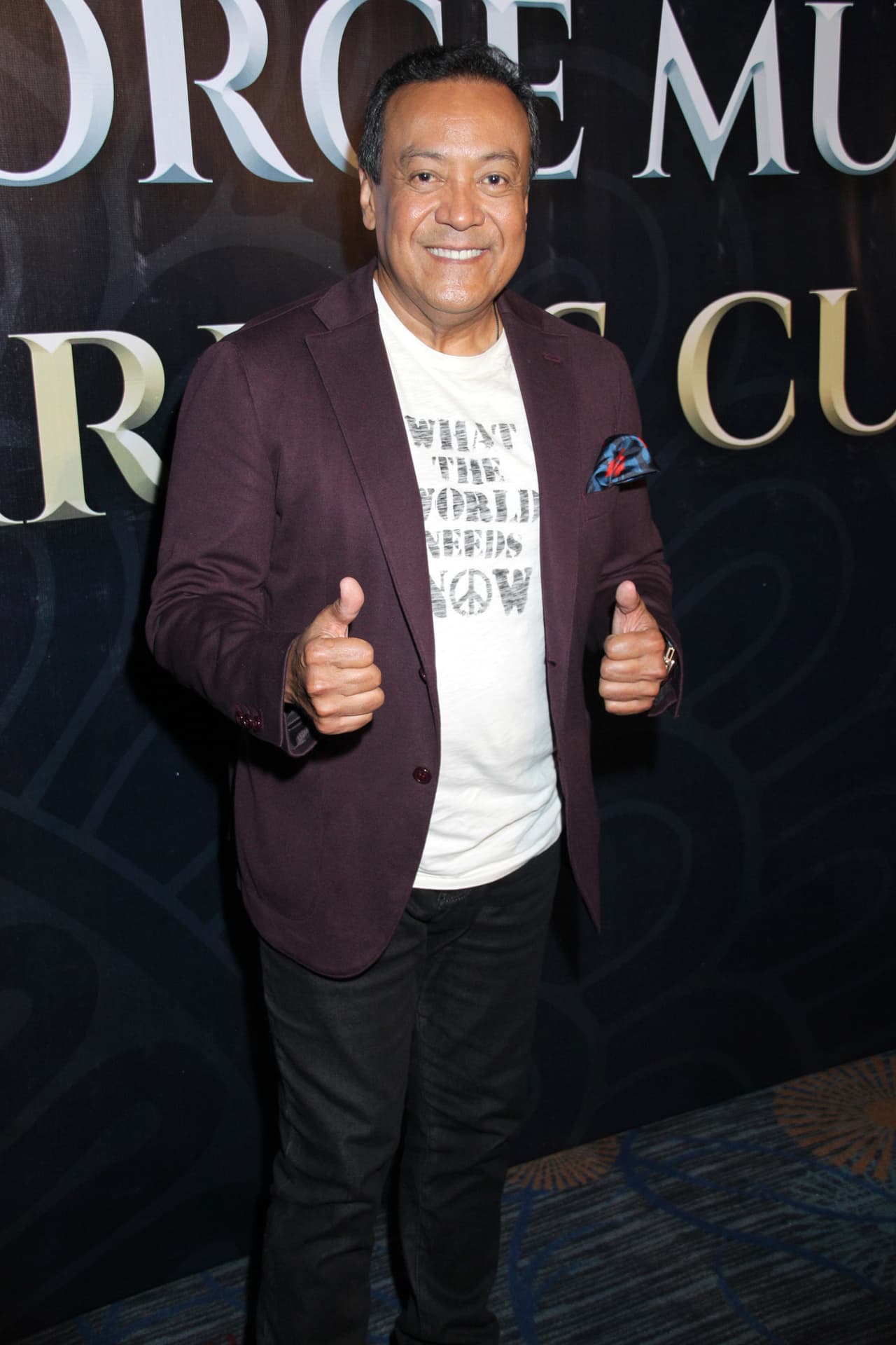 El cantante desconoce la razón por la que le fue enviada la misiva, aunque cree que 
<b>podría ser por la publicación que hizo hace unos días en su perfil de Instagram</b>.
<br>