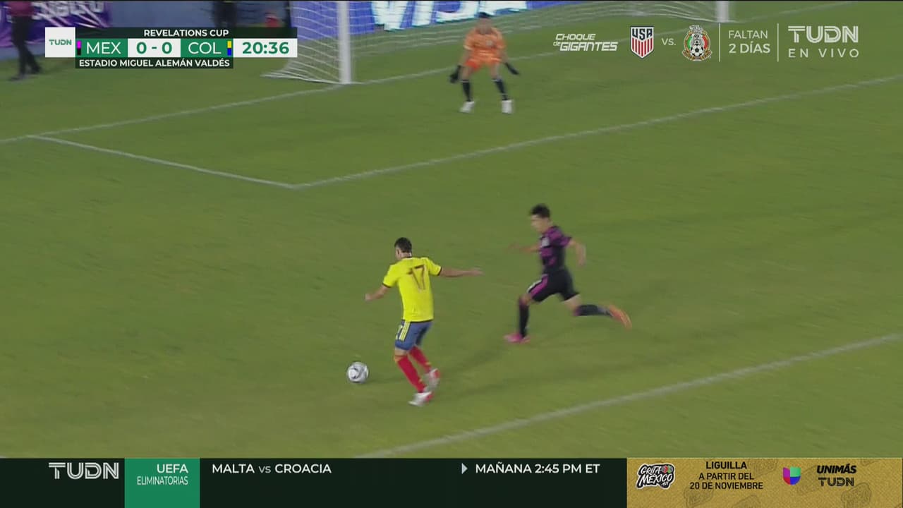 ¡Evita el primero de Colombia! Reyes tapa el disparo de Salazar