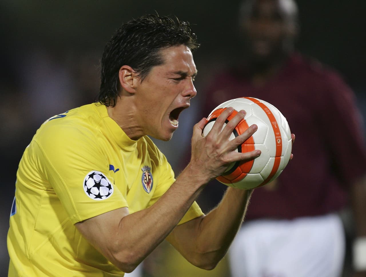 Guillermo Franco, 32 años 2 días.