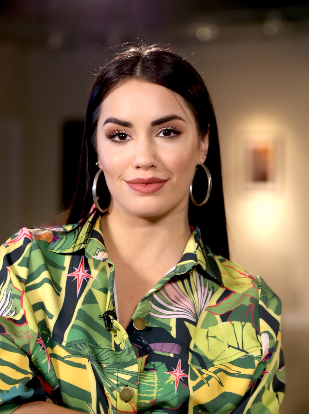 Ha cantado con gente tan variada como Joan Manuel Serrat, Ricky Martin, CD9, Abraham Mateo, Baby K, Mau y Ricky, Karol G, Becky G, Leslie Grace, Thalía y Fito Paez. Además ha sido telonera de Katy Perry, Fifth Harmony y Ricky Martin.