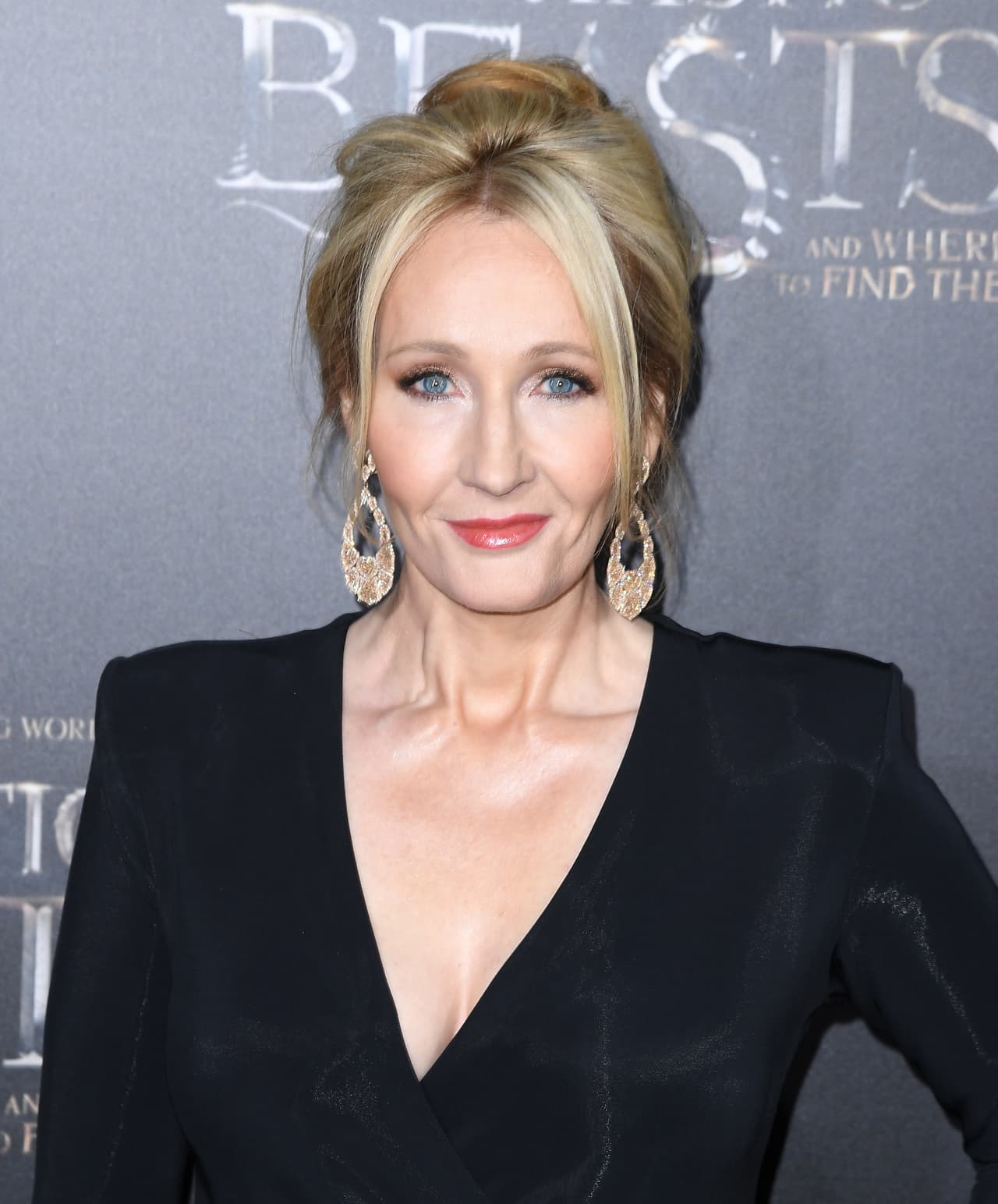 JK Rowling, autora de las sagas.