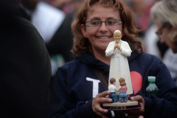 No faltaron las figuras de Juan Pablo II.