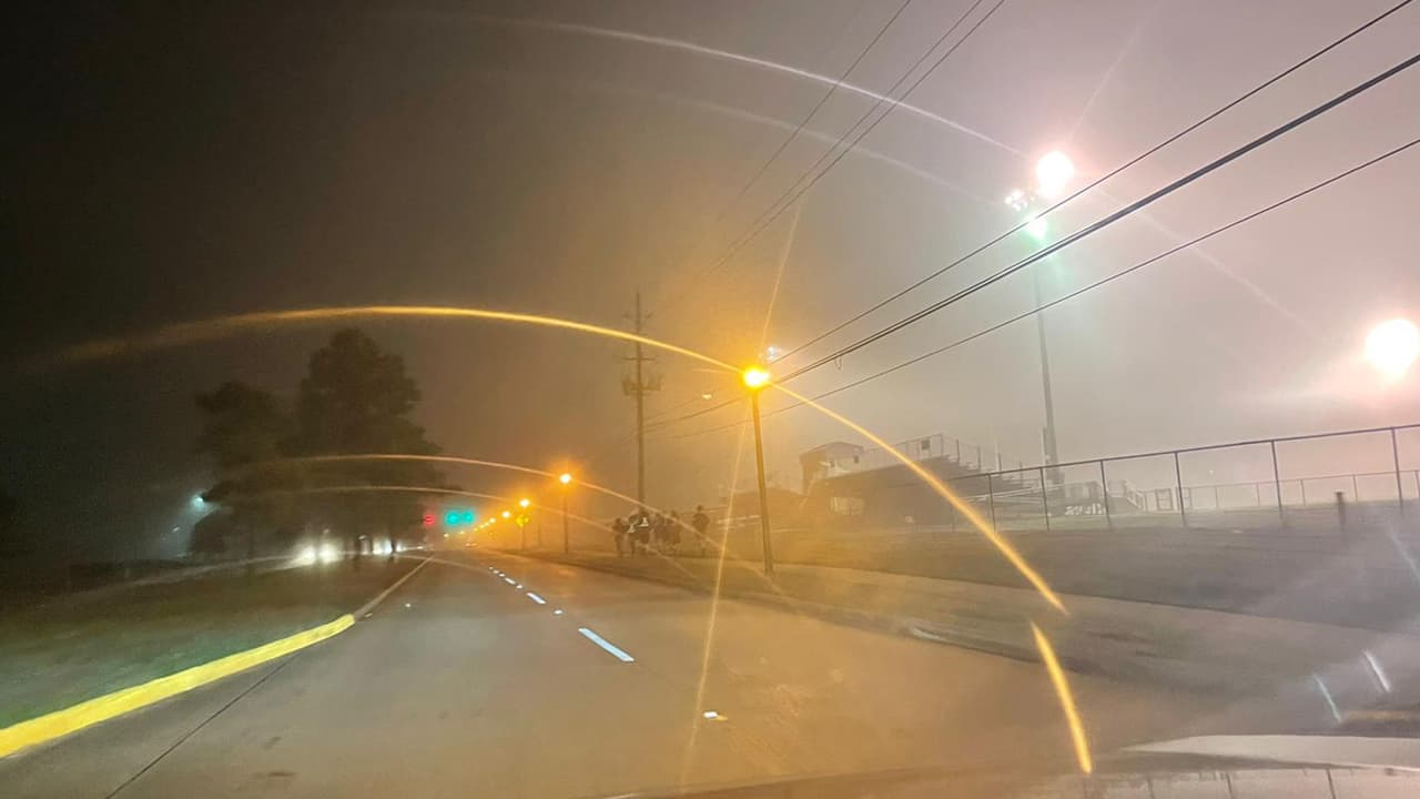 La visibilidad para los conductores era mínima especialmente en las carreteras I-10 y la I-45.