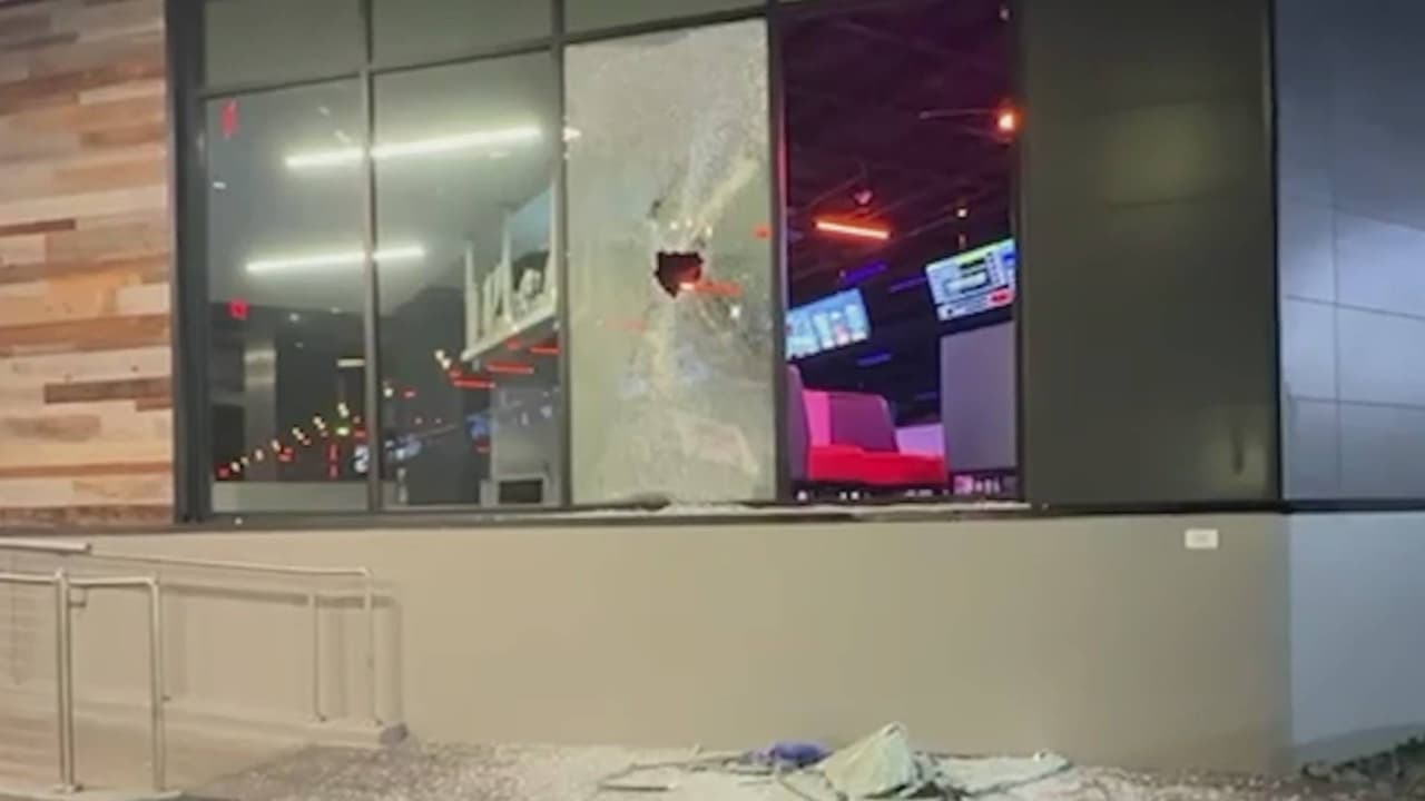 Tres heridos en tiroteo en Valley Fair; momentos de pánico en centro comercial de San José