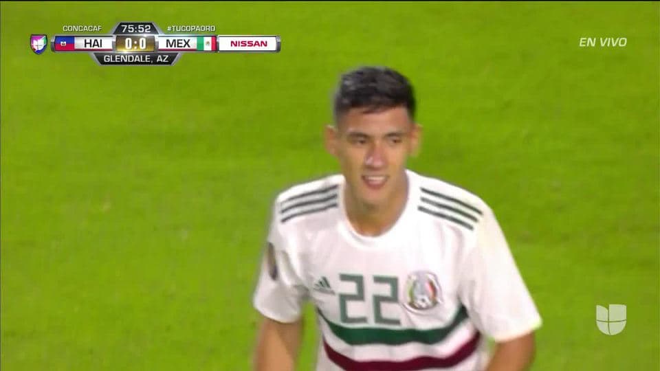 Tiro desviado de Uriel Antuna