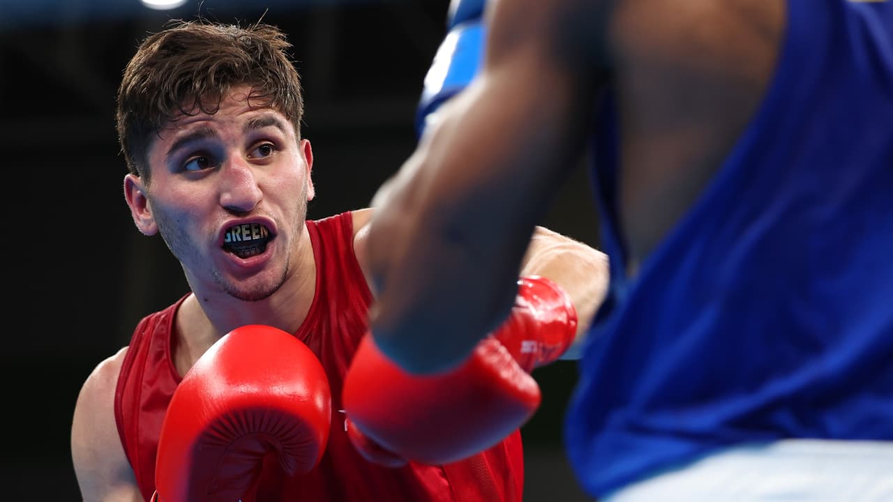 Marco Alonso Verde con los puños y la mente puesta en Paris 2024