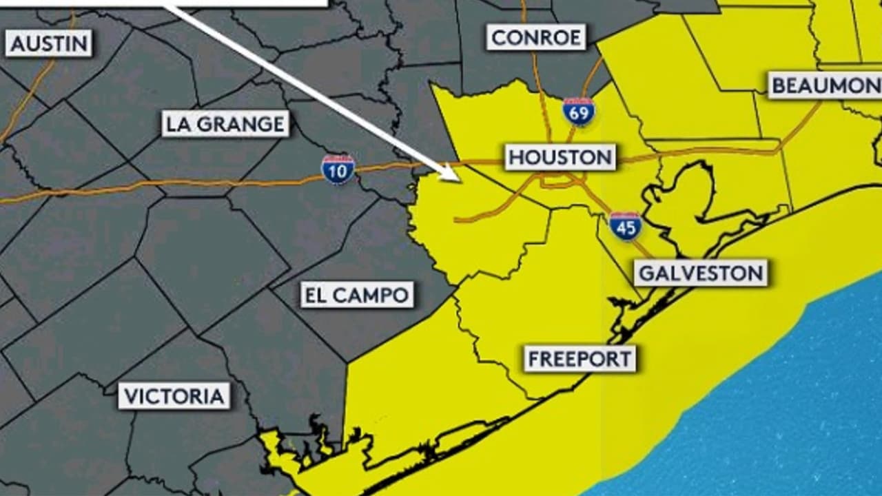 Emiten vigilancia por tornado en la ciudad Houston este jueves