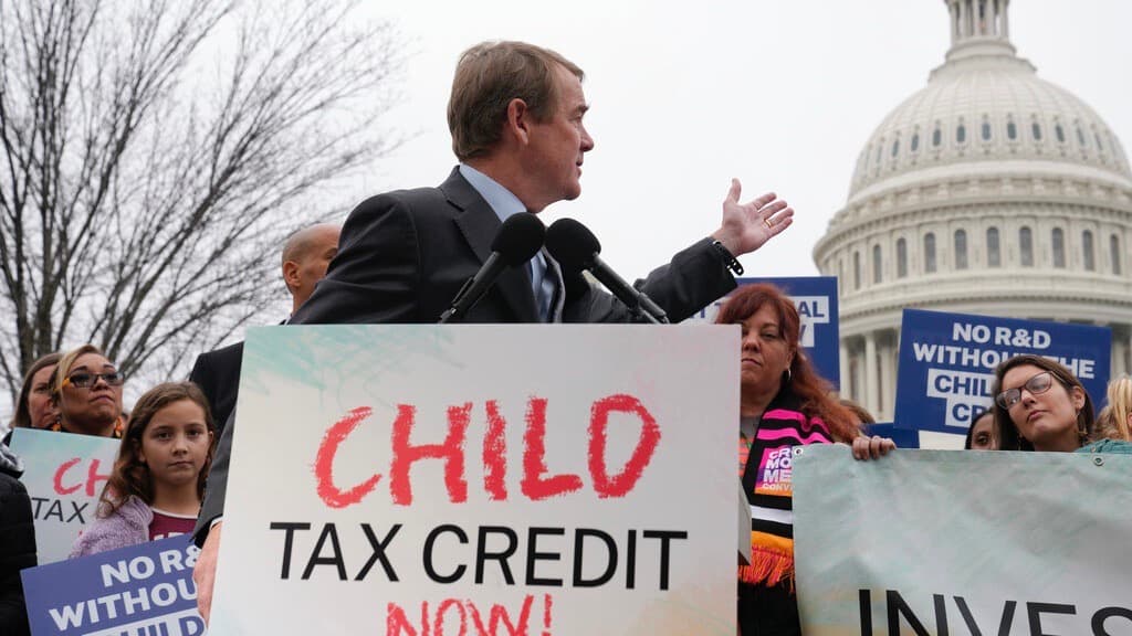 ¿Qué ha pasado en el Congreso con el proyecto que elevaría el crédito por hijo para familias de bajos recursos?