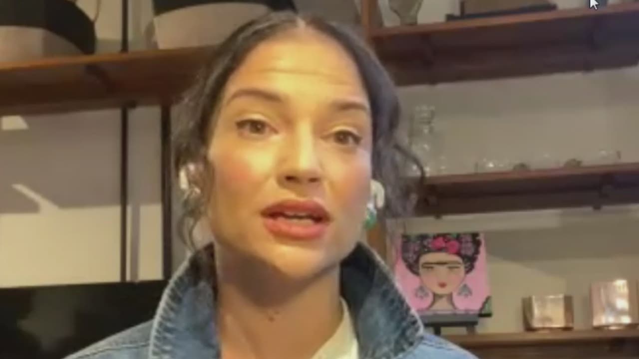 "Para evitar y reducir cualquier tipo de especulación, he decidido hacerle frente a los rumores y 
<b>confirmar mi proceso de separación matrimonial </b>del señor Daniel Trueba", se lee al inicio.
<br>