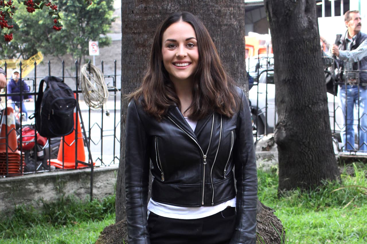 Aquel trago amargo la ayudó a tomar una decisión importante, que luego desencadenaría 
<b><a href="https://www.univision.com/famosos/esto-nunca-lo-he-contado-zuria-vega-hace-una-confesion-sobre-su-matrimonio-que-penso-nunca-ocurriria-video" target="_blank">un drama familiar. </a></b>
<br>