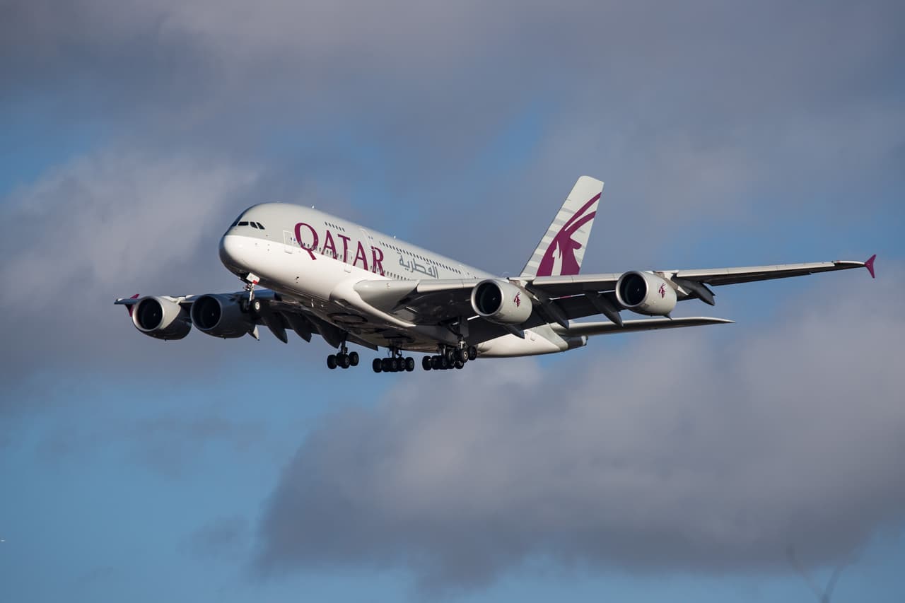 <b>Puesto 9: Qatar Airways. </b>Esta basada en la ciudad de Doha y tiene una flota de 220 aviones que van a 150 destinos. OTP 85.17%.