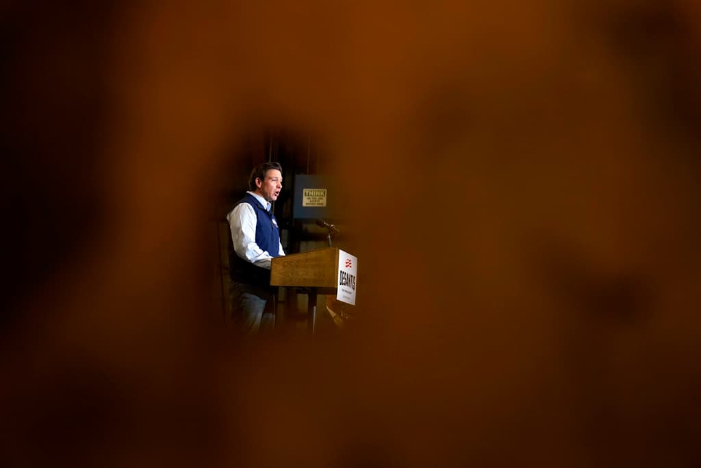 La guerra cultural de DeSantis le está costando dinero a Florida (y la están pagando los contribuyentes)