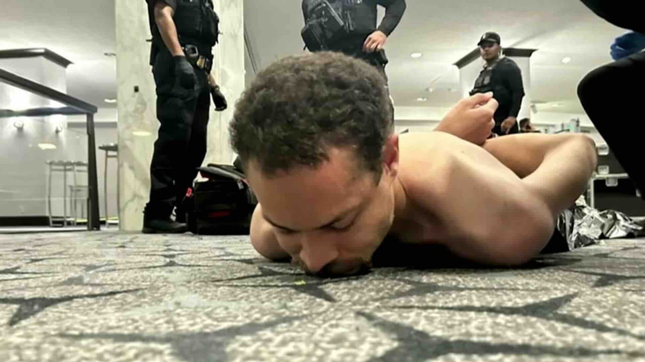 Caos en Cena de Corresponsales en Washington obliga a evacuar a Trump y gabinete