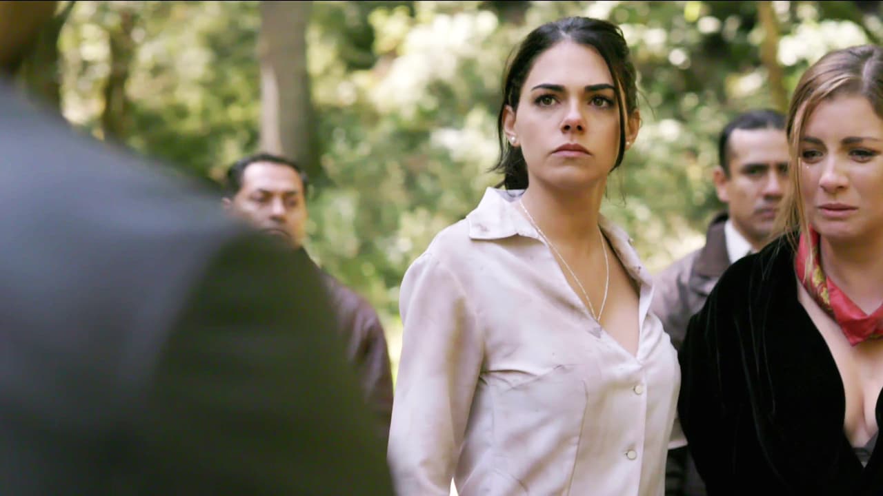 De inmediato John se enamoró de sus encantos y no deseaba apartarse ni un momento de ella.