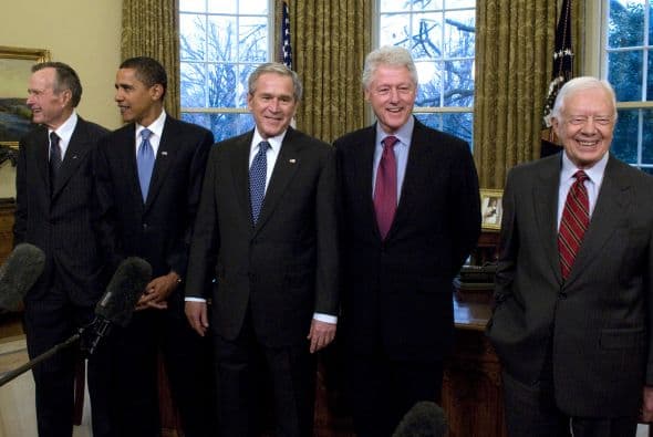 Desde 2009 George w. Bush, siendo aún presidente, se reunió con el presidente entrante Barack Obama y con los exmandatarios Jimmy Carter, Bill Clinton, y George H.W. Bush.