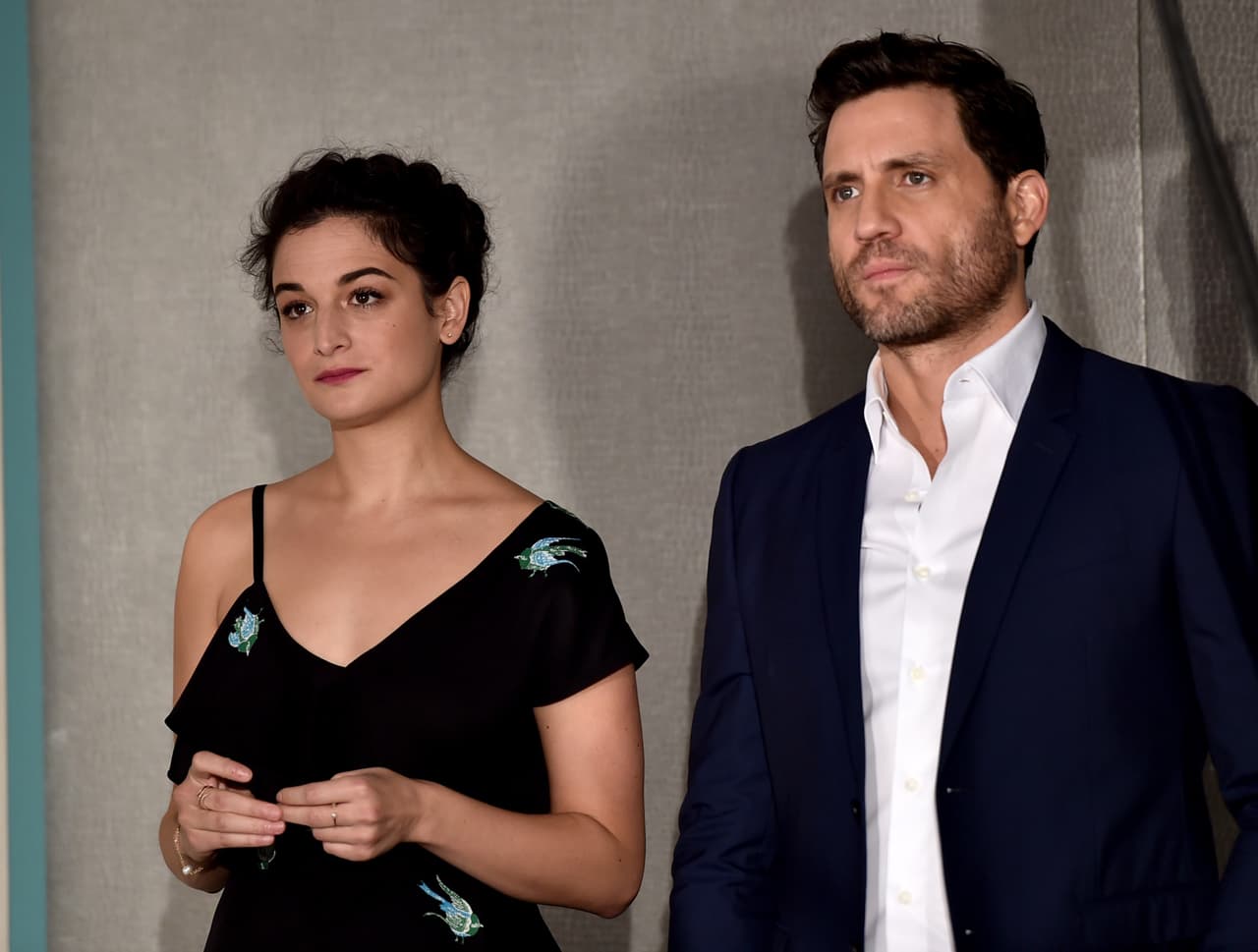 Edgar Ramírez y Jenny Slate anuncian los nominados a los Film Independent Spirit Awards.