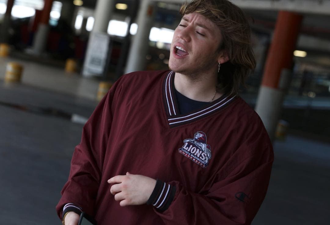 <b>Paulo Londra </b>también es nuevo en Estados Unidos pero ya es el 'Rey argentino del trap'. Este intérprete se ha desarrollado dentro del género con su propio estilo: hablando de Dios, de mantener la calma y con mensajes alejados de la violencia y las drogas.