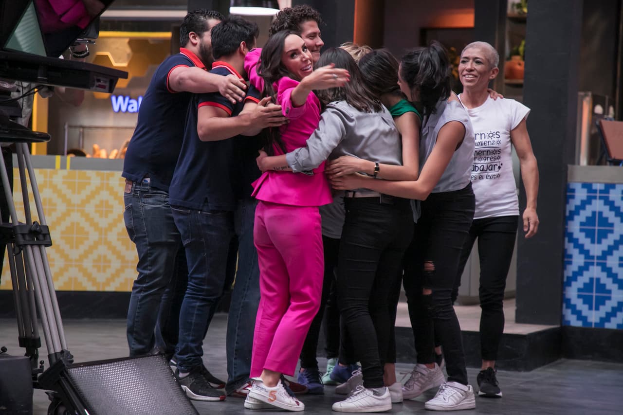 Después de que las dos familias eliminadas abandonaron el foro, Inés Gómez Mont felicitó a los Vásquez y a las Merino por haber librado esta eliminación. A ellos se les unieron los Gudiño, las Bárcenas, los Toledo y los Nahum.