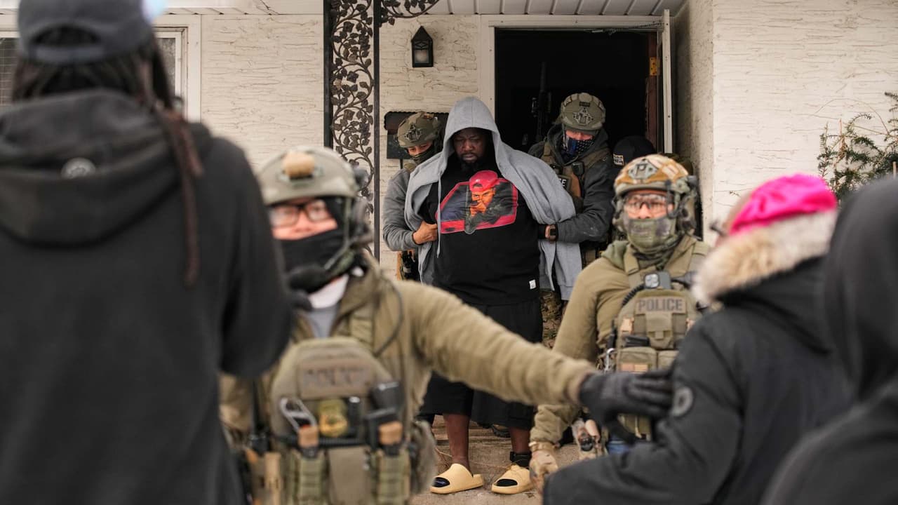 Huelga en Minnesota por represión migratoria: Denuncian uso de niños y violaciones a la ley