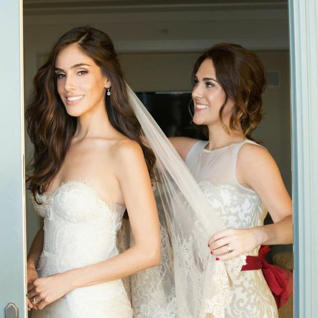 Los últimos toques antes de la ceremonia nunca están de más.