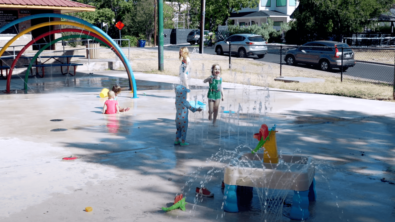🌊 
<h3 class="cms-H3-H3">Clarksville Splash Pad</h3>
<br>📍 1811 W 11th St
<br>📞 512-974-9332
