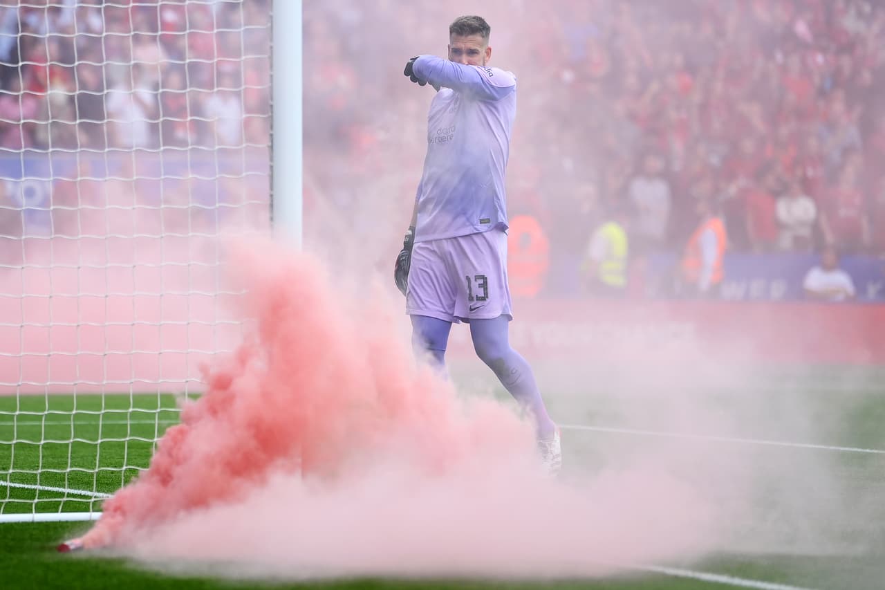 Liverpool venció al Manchester City con goles de Trent Alexander Arnold, Mohamed Salah y Darwin Núñez; por los Citizens descontó la 'Araña' Araujo.