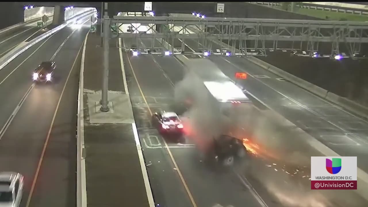 Video: el momento en que un camión pierde el control y se estrella en una carretera de Maryland