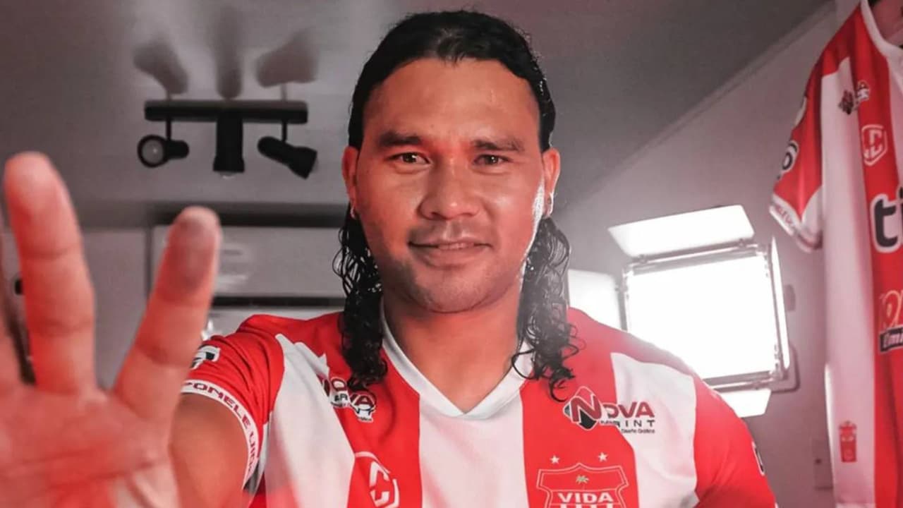 ‘Gullit’ Peña revela el momento en el que Ronaldinho le pidió su playera