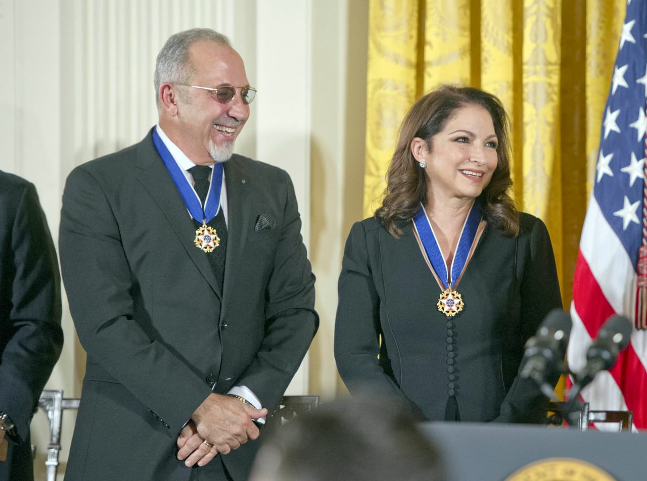 Gloria y Emilio Estefan manifestaron su orgullo por esta condecoración