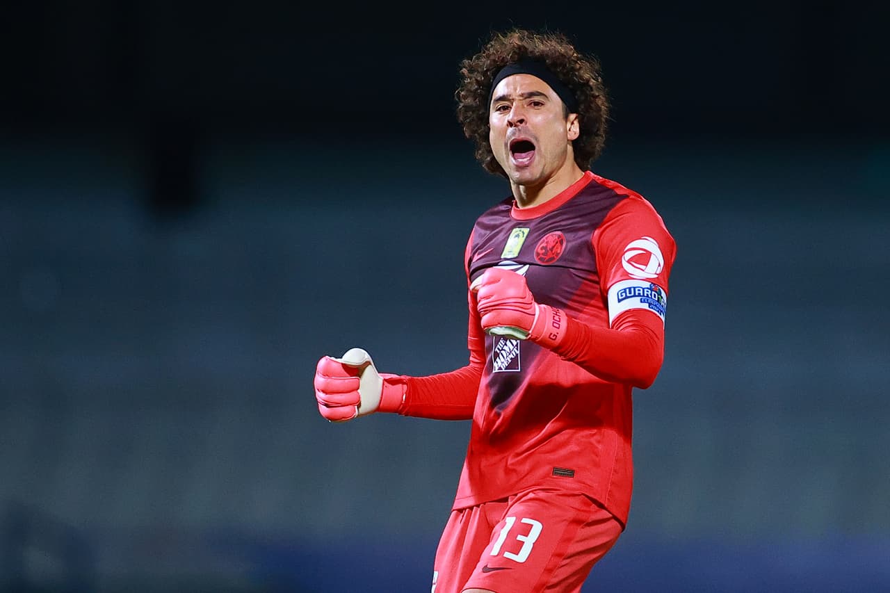 <b>Guillermo Ochoa</b> es uno de los porteros más reconocidos de México, jugó en Francia y España. Actualmente es parte del Club América de México.
<br>