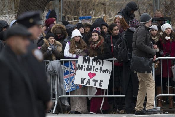 Kate tuvo una cálida bienvenida por los "minnie-Middletons" que le externaron así su cariño.