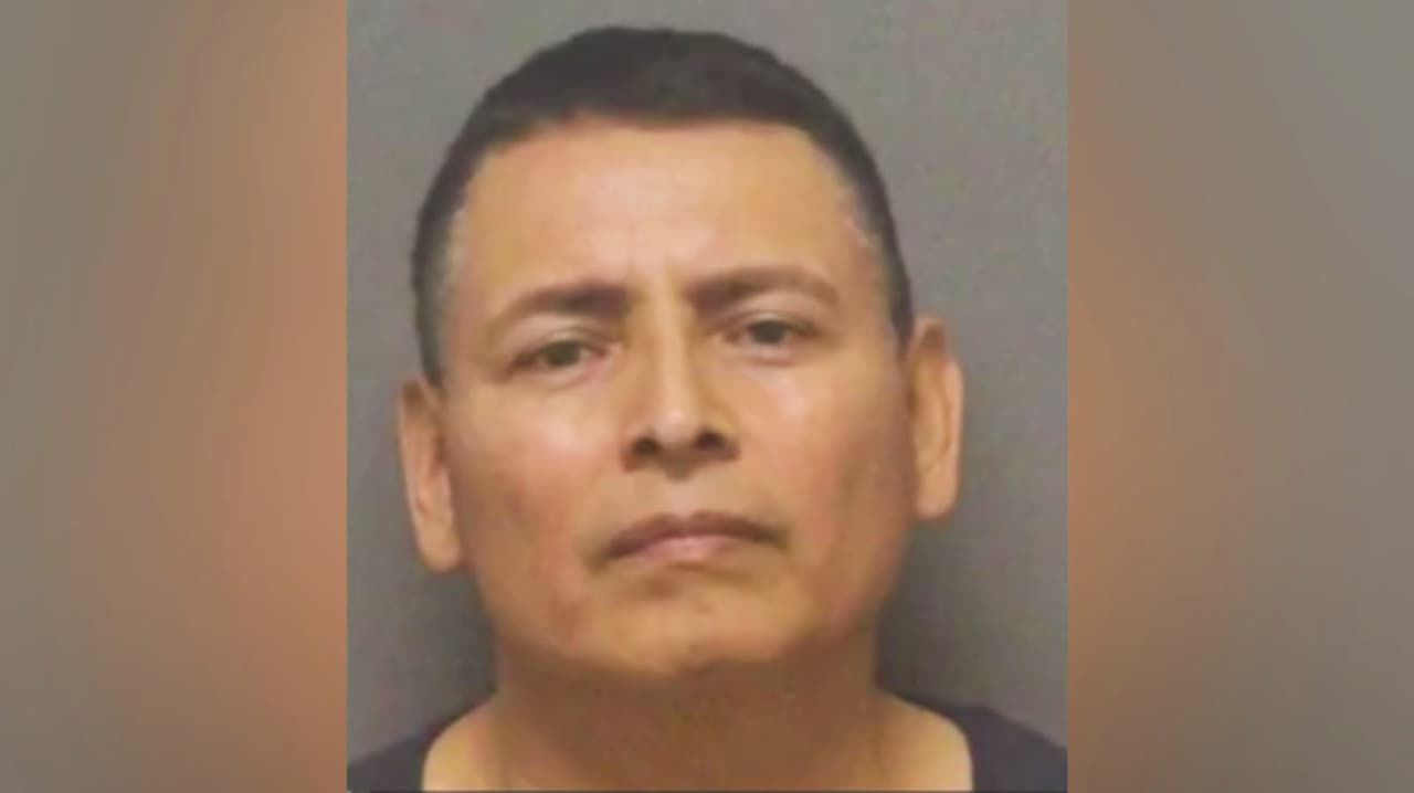 Policía investiga si sospechoso de abuso infantil en Greensboro atacó a más niños