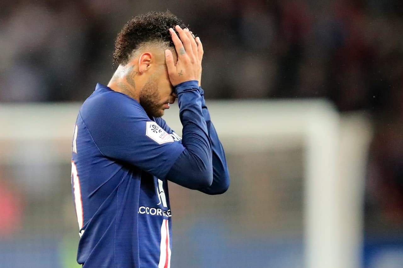 Molestias en los aductores, un partido, seis días fuera.