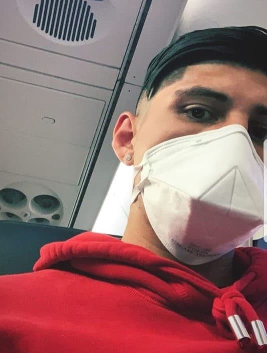 ¡Previenen coronavirus! Pulido y KC viajan con cubrebocas