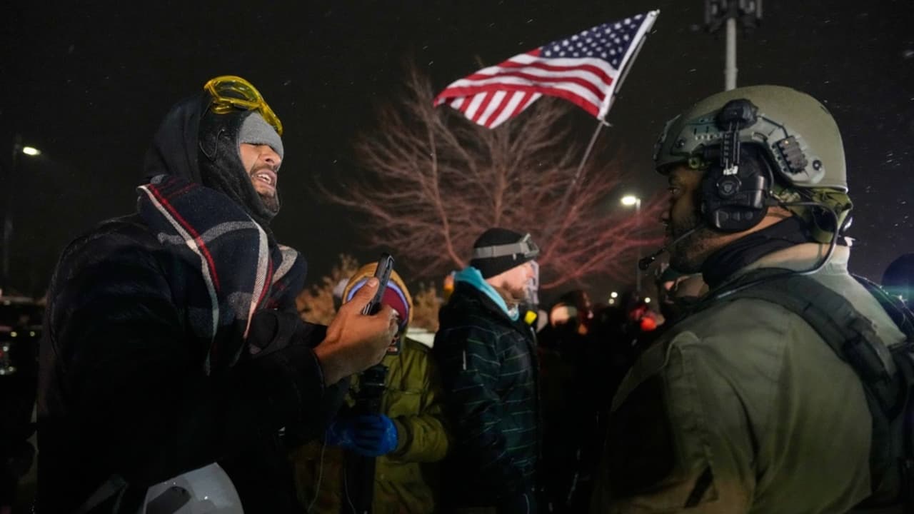 Minneapolis sigue sumando protestas. Se espera el despliegue de más efectivos del ejército