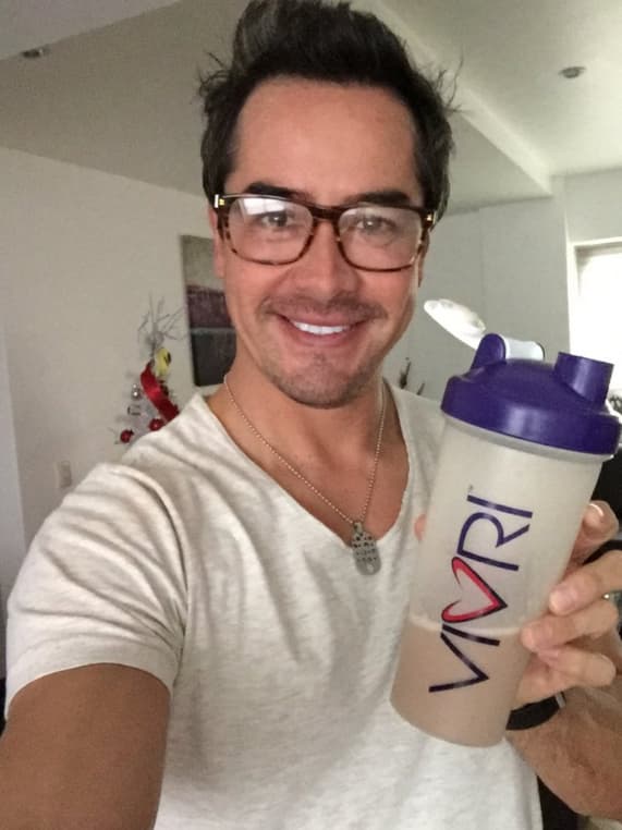 Poco a poco su carrera sube como espuma.