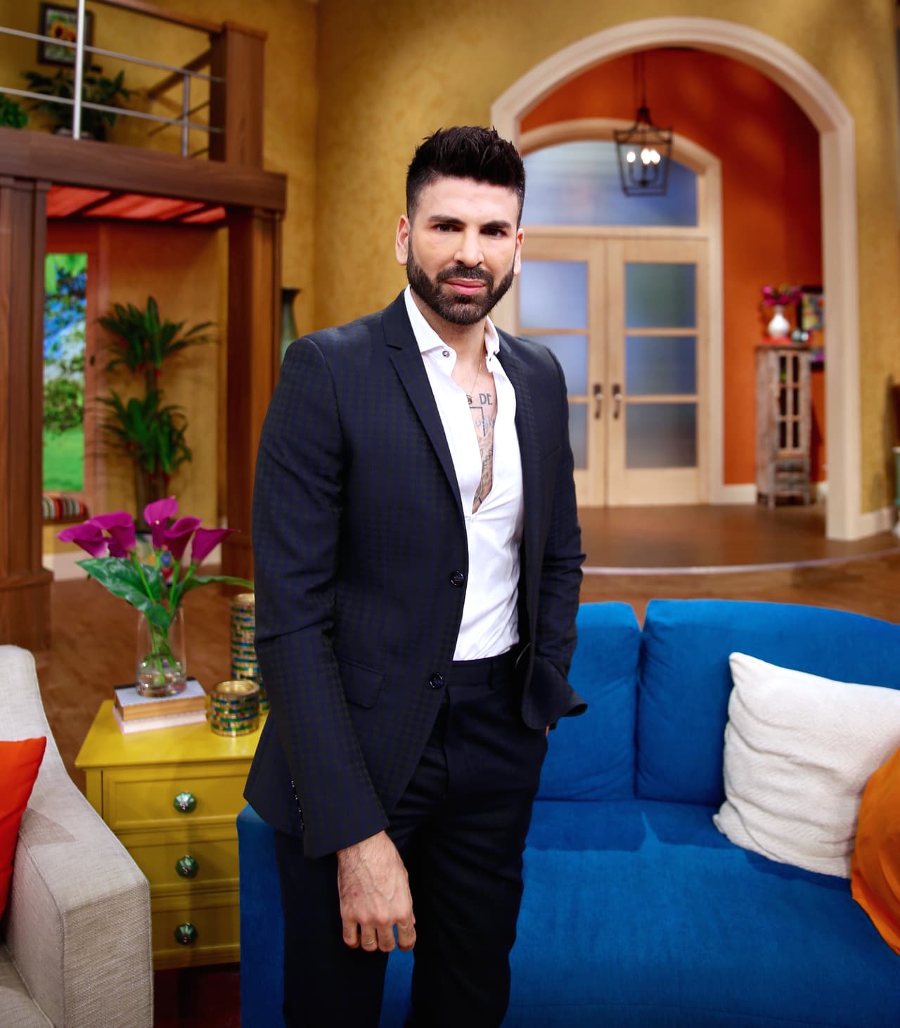 La intervención de los vecinos, en especial de la panadera, causó la molestia de Jomari, quien le pidió a su mamá que mejor evitara salir a la calle.