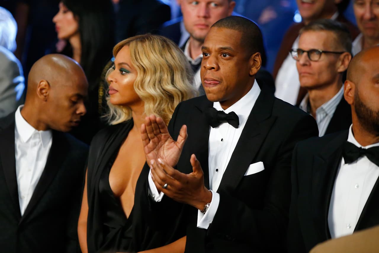 Después de que comenzara el rumor de que Beyoncé revela una infidelidad de Jay Z en una de sus canciones, ahora hay quienes apuntan que no fue sólo con una mujer...