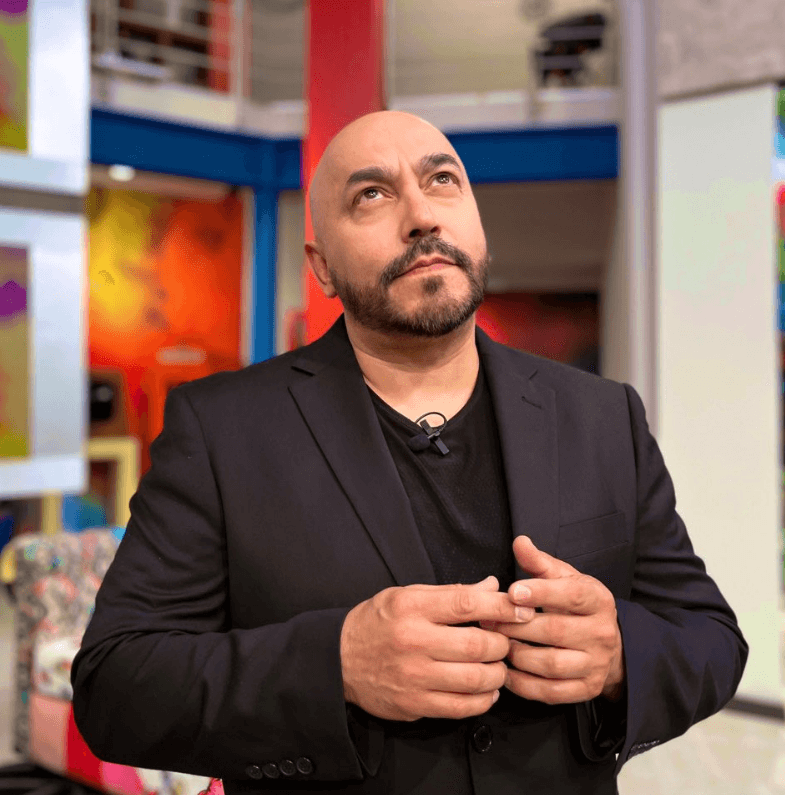 "¿Cuál es el tatuaje del que más te arrepientes y por qué es el de Belinda?", decía una de las preguntas que no pudo evadir en su visita al programa digital 'Pinky promise'.