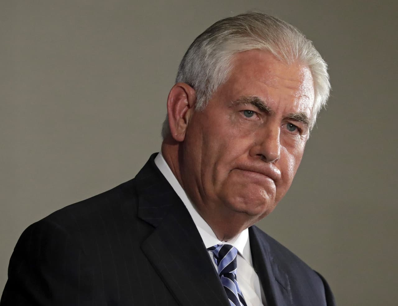 Rex Tillerson asegura que no tiene diferencias con Trump y que no piensa renunciar