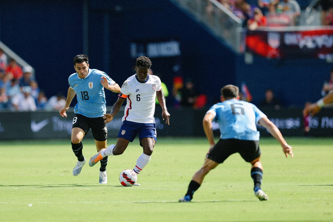 Estados Unidos y Uruguay firman empate sin goles en el último amistoso de los norteamericanos en su país.