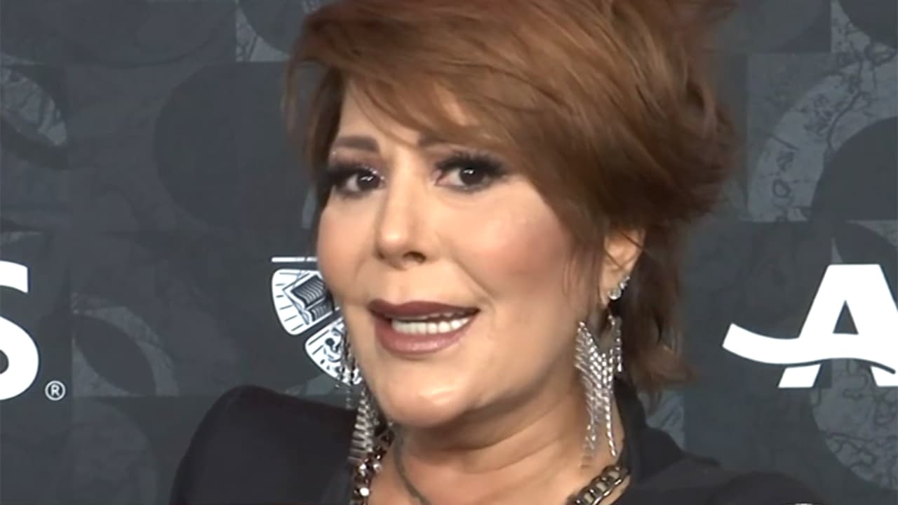 Alejandra Guzmán regresó "renovada" después de fracturarse en la gala de la Herencia Hispana