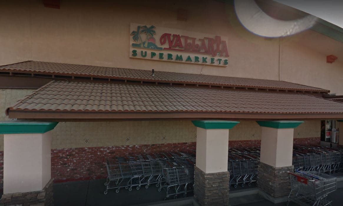 <b>Delano</b>: La entrega de regalos será el sábado 14 de diciembre en la tienda ubicada en la dirección 820 Main St., desde 9 a.m. hasta las 2 p.m.