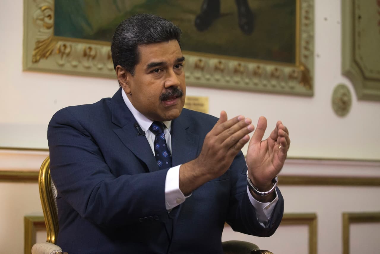 Maduro durante la entrevista con AP en el Palacio de Miraflores.