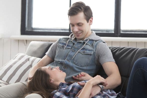 Están conectados: Piensan lo mismo al mismo tiempo, constantemente terminan la frase del otro, tienen opiniones parecidas, se siguen las bromas, aunque sean sólo ustedes dos los que se rían de ellas.