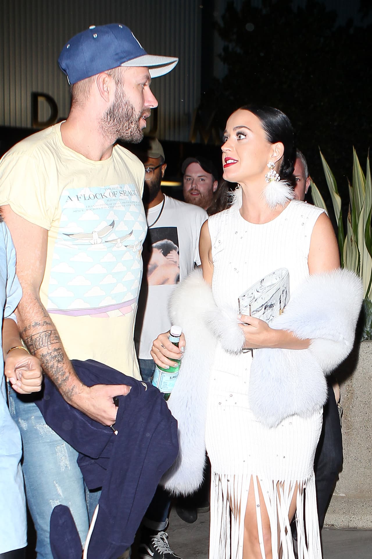 Y mira nada más los ojitos de chica enamorada que le echaba...